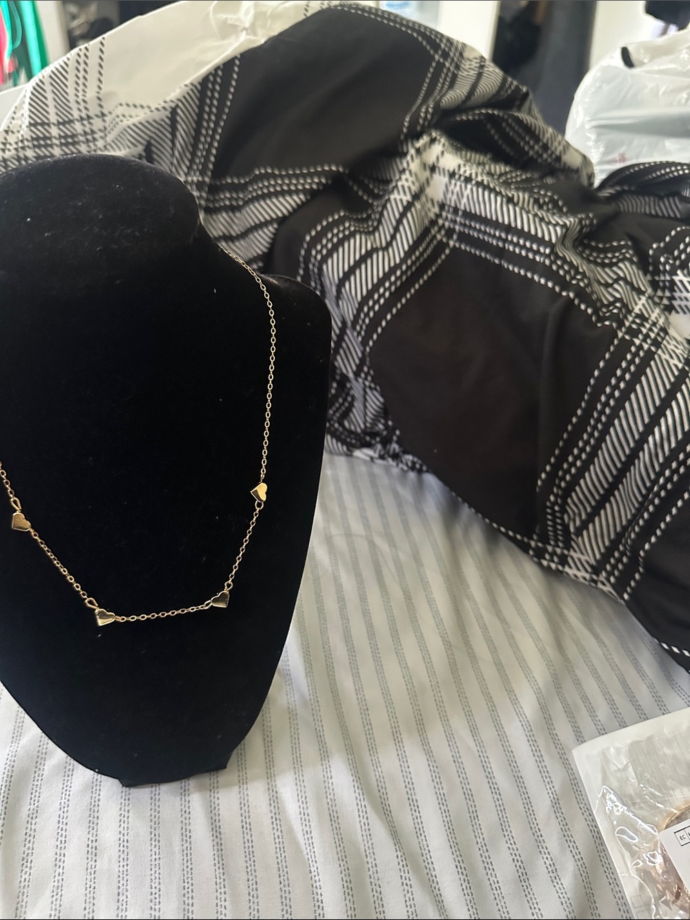 American Vintage Gold Tiny Heart Link Necklace